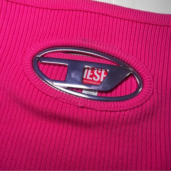 Diesel- Bandeau Top With Oval D Plaque Hot Pink Size M Ribbed Edgy Streetwear - Picture 4 of 6
